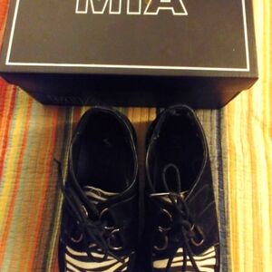 Ladies Shoes Mia Zebra print size 8